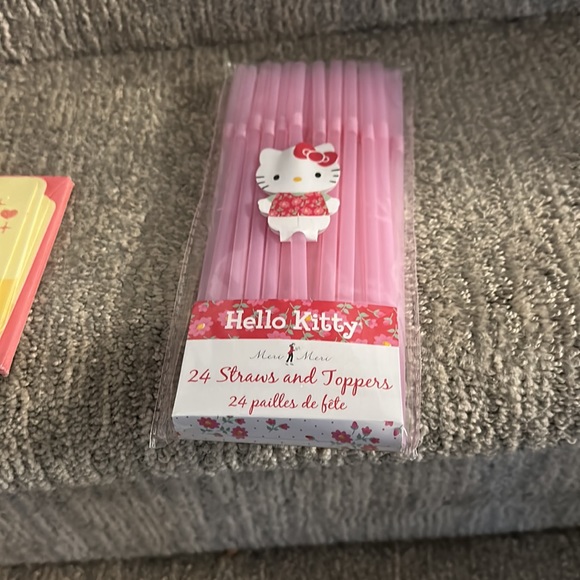 Hello kitty Lot Christmas stocking (mini) straws/toppers and 6 thank you cards - Picture 5 of 6